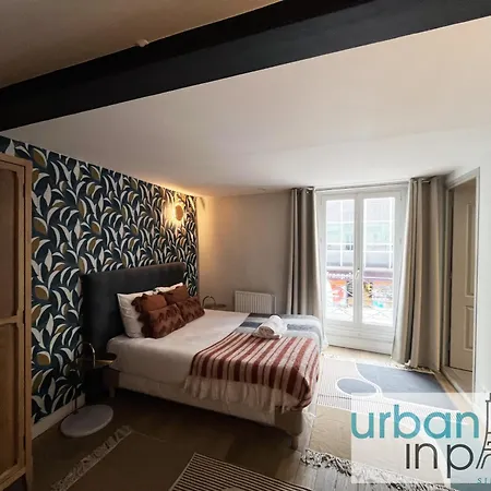 Urbanflat 161 - Spacious Rue De Paradis Apartment Paris